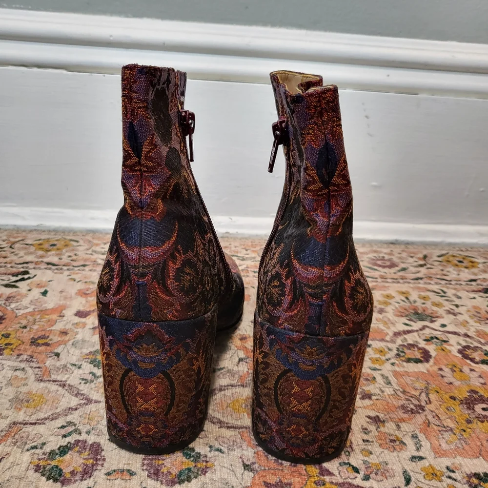 ALDO Size 7 Sully Floral Retro 70s Style Ankle Boots Tapestry Fabric Booties